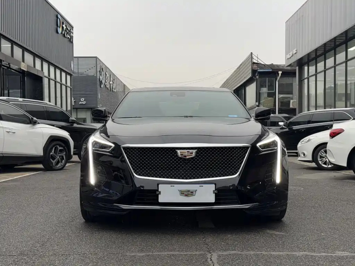 CADILLAC CT6