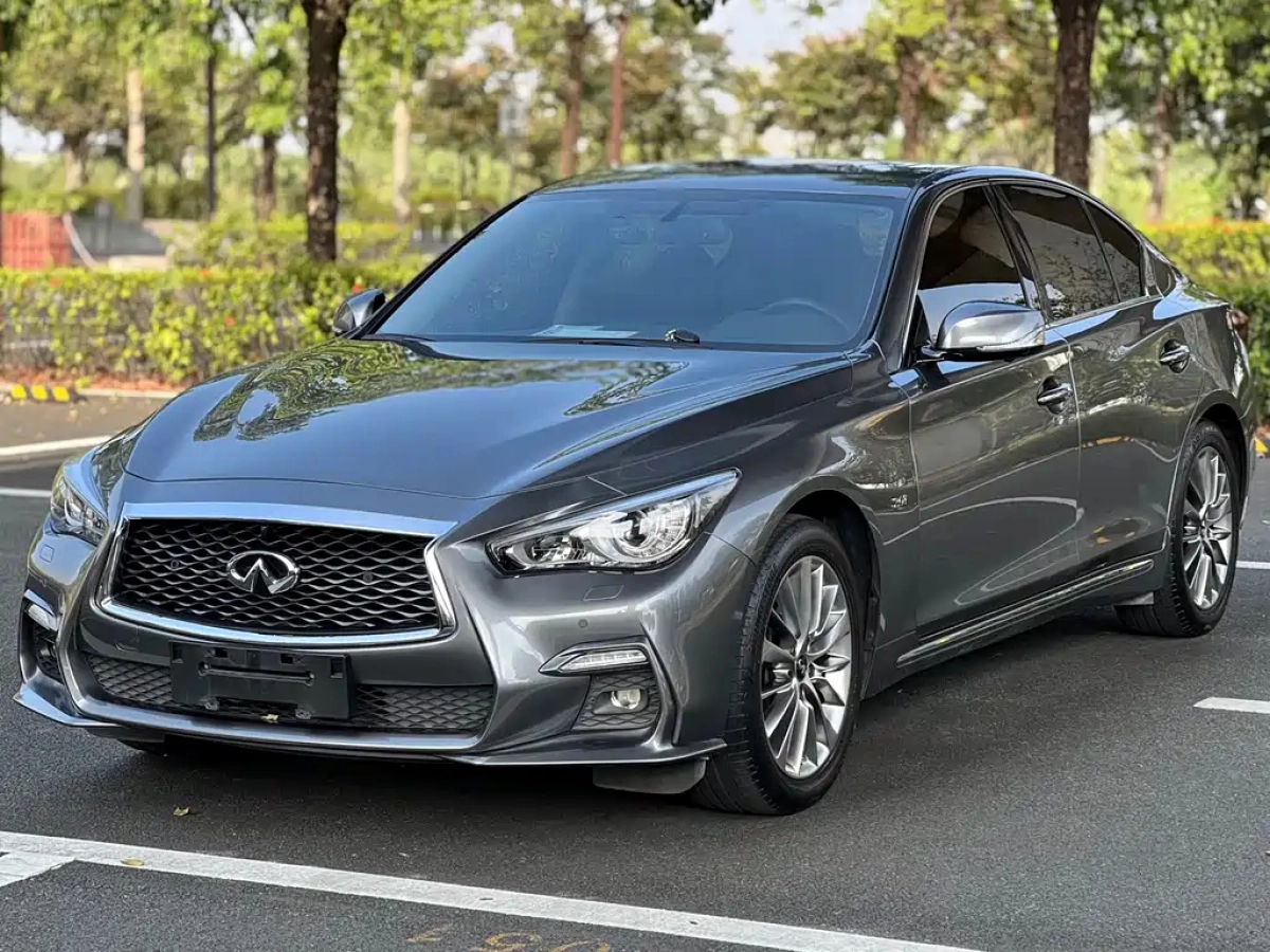 INFINITI Q50L