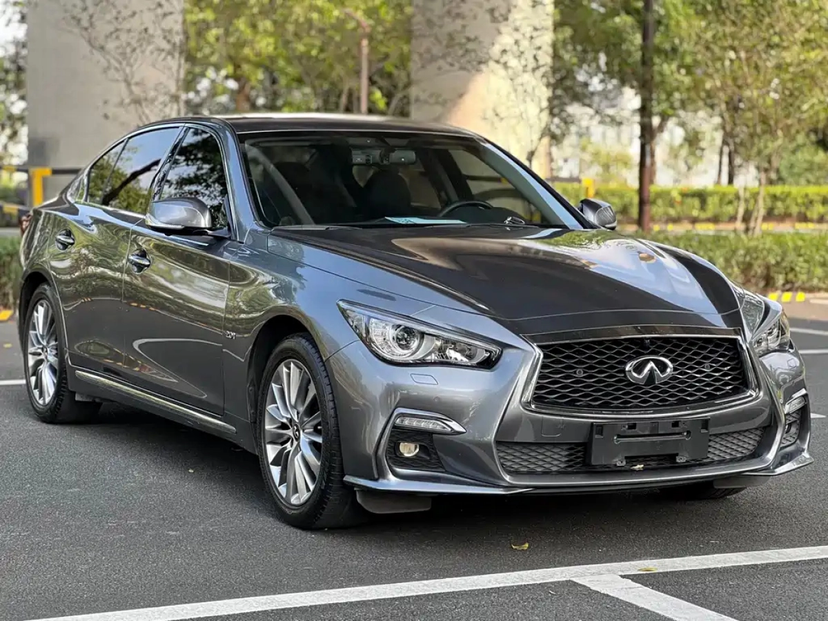 INFINITI Q50L