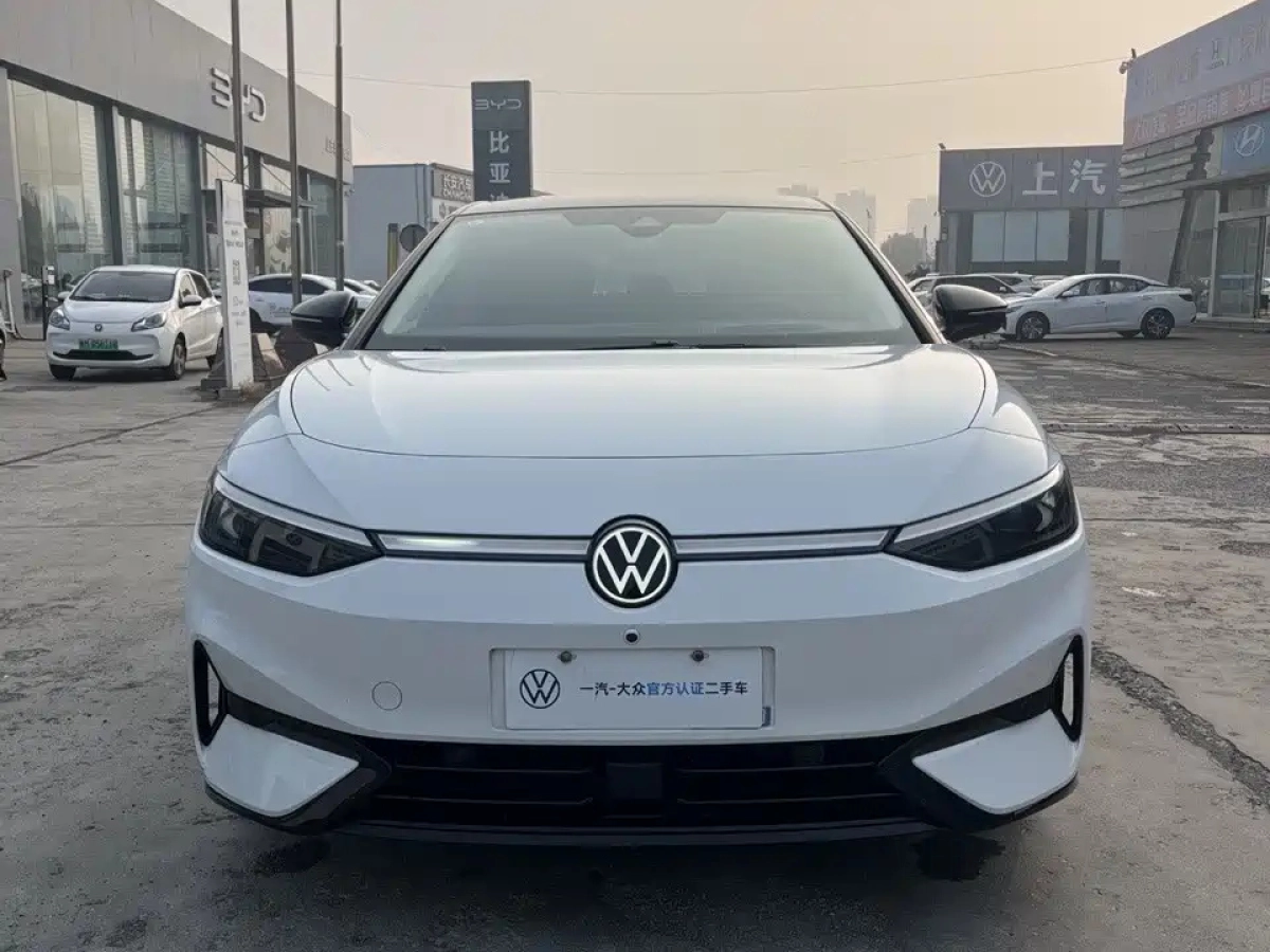 VOLKSWAGEN ID.7 VIZZION