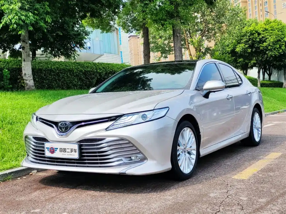TOYOTA CAMRY  2021