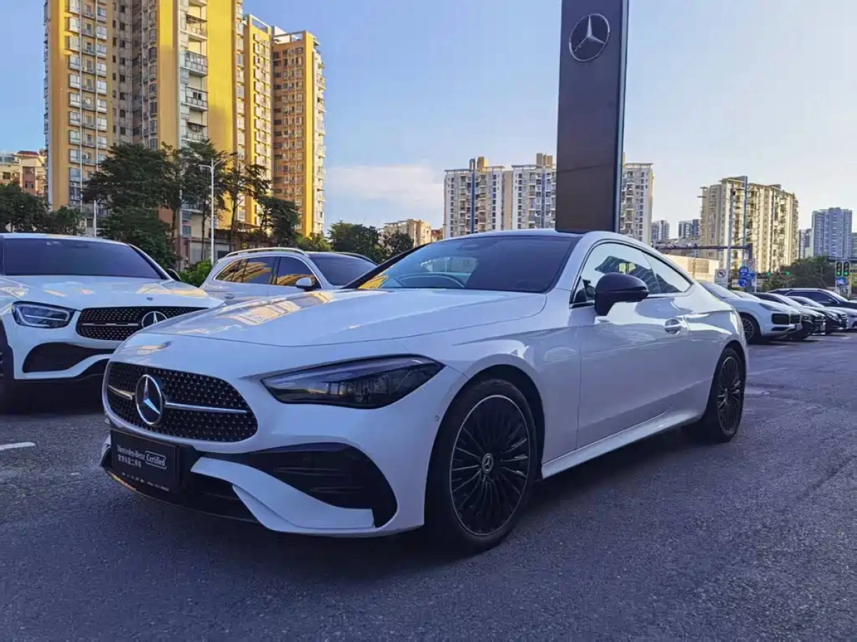 MERCEDES BENZ CLE  2024