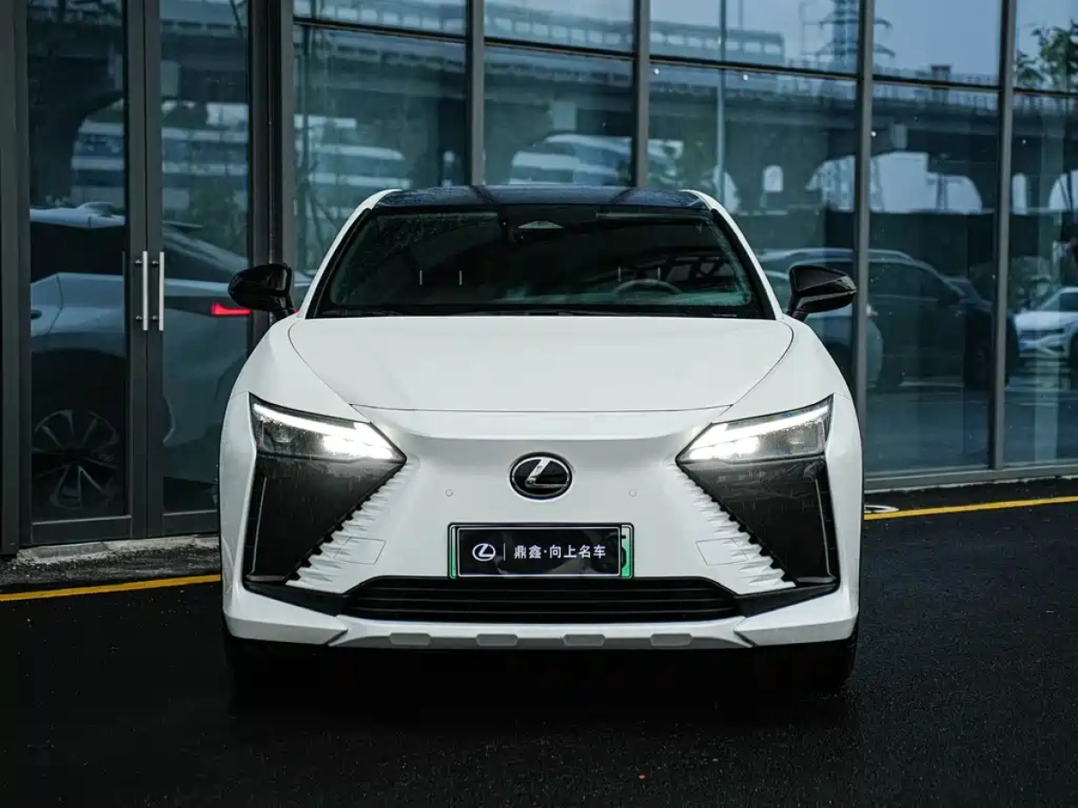 LEXUS RZ