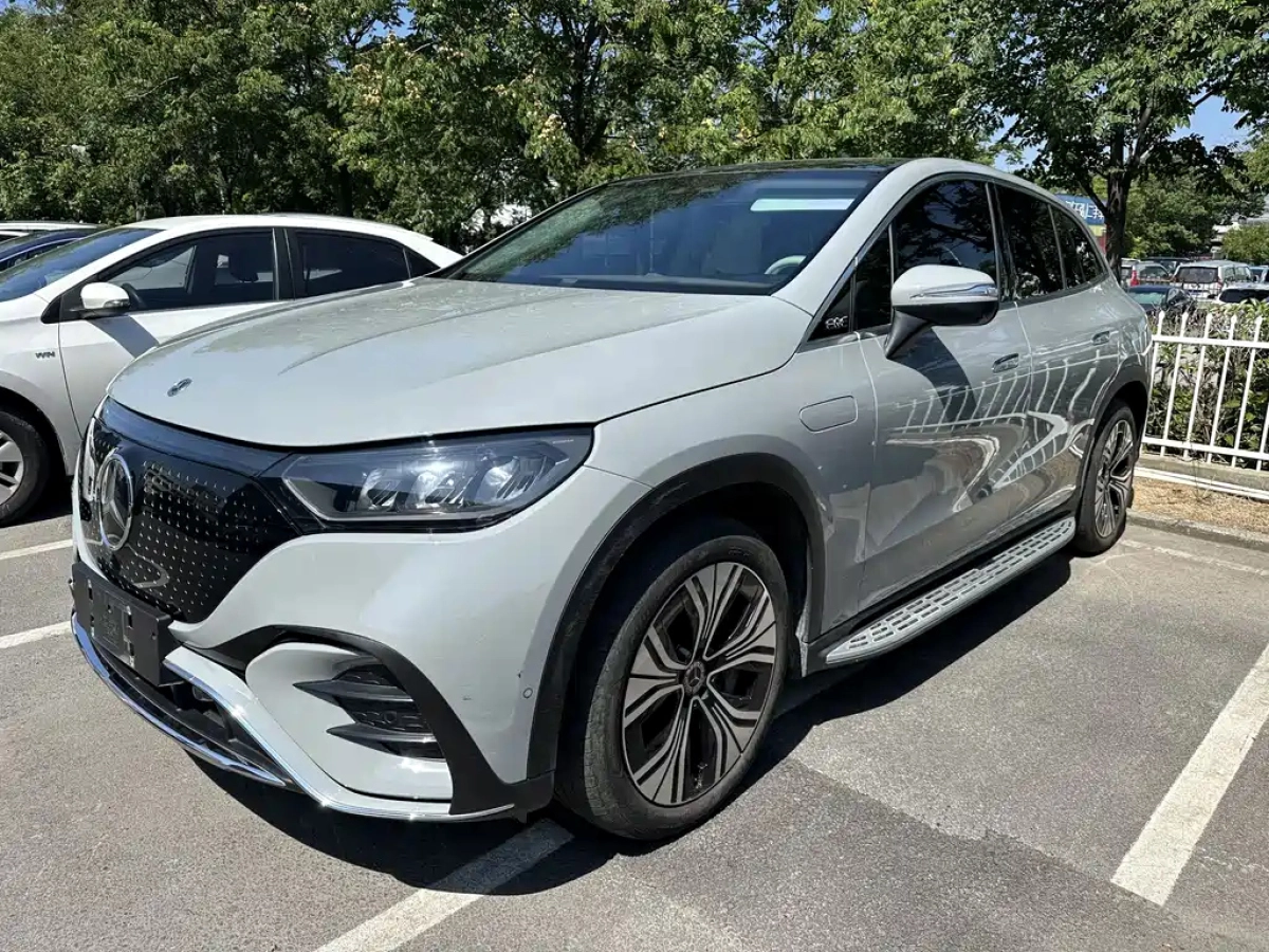 MERCEDES BENZ EQE SUV  2023