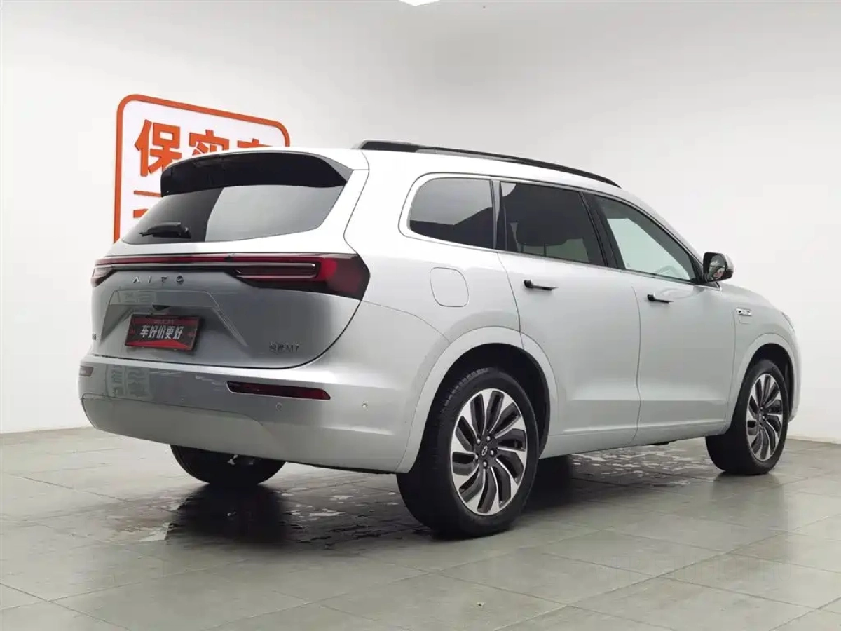 HUAWEI HARMON AITO M7