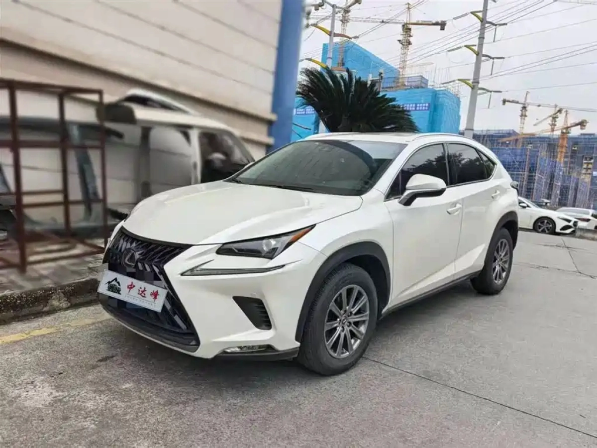 LEXUS NX