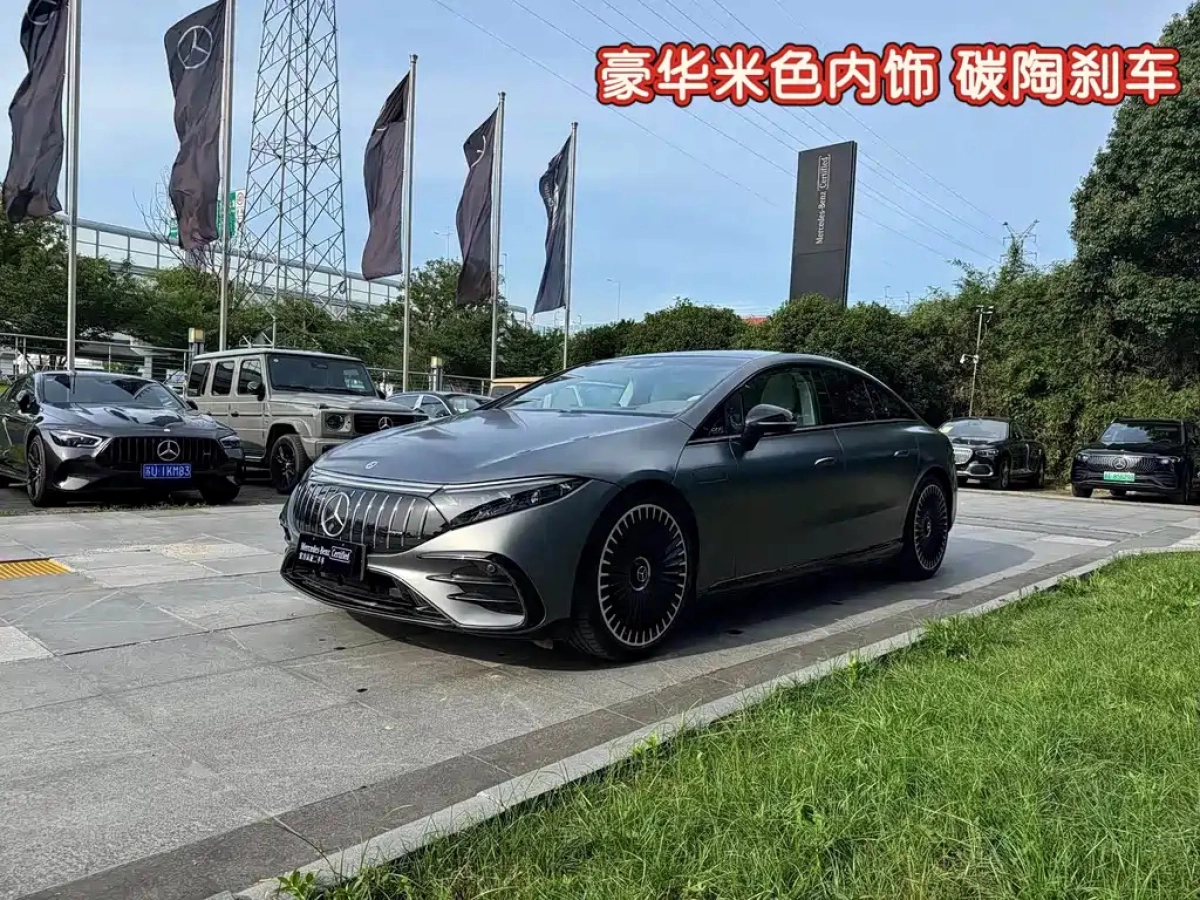 MERCEDES BENZ EQS AMG  2025