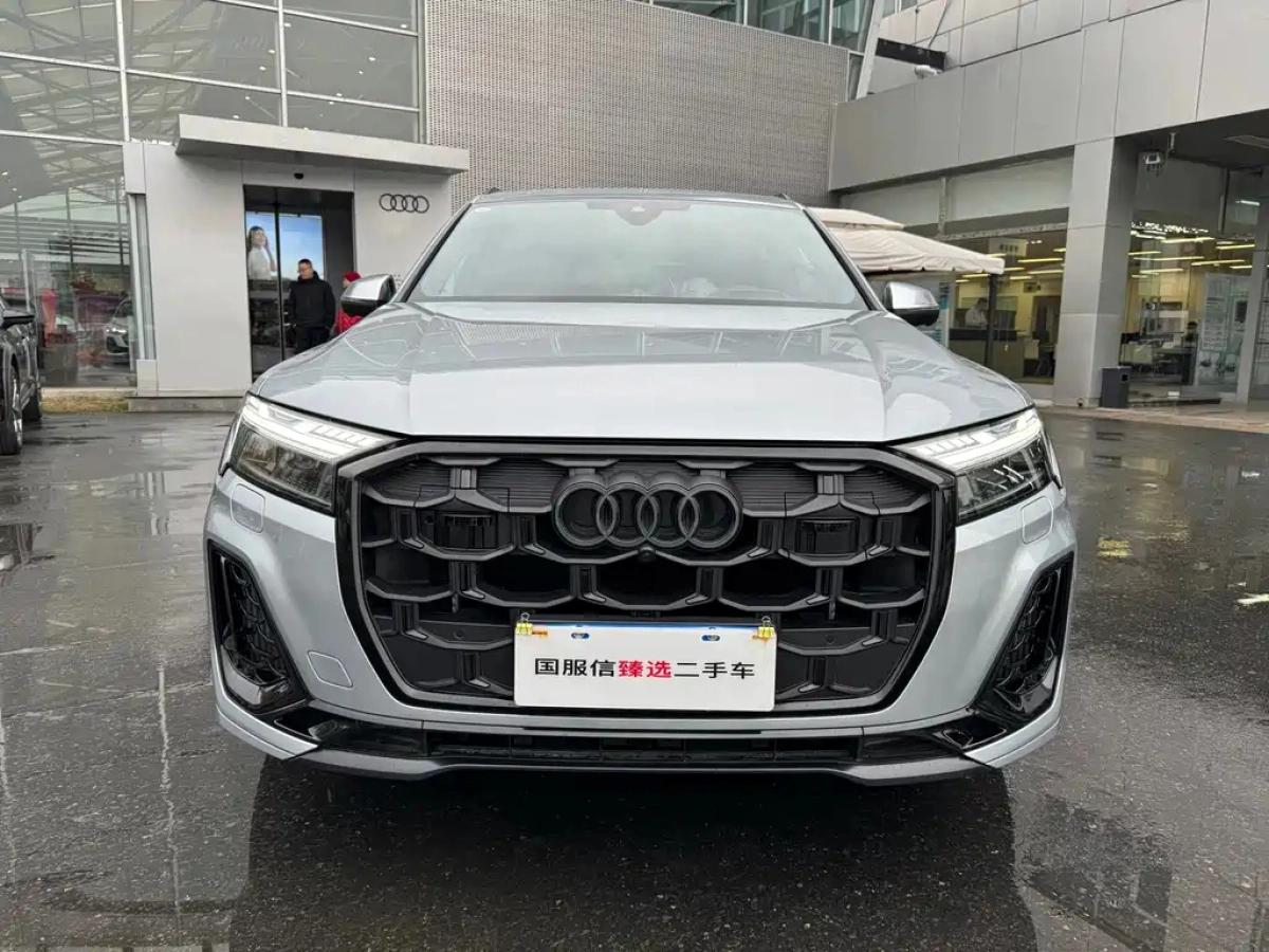 AUDI SQ7