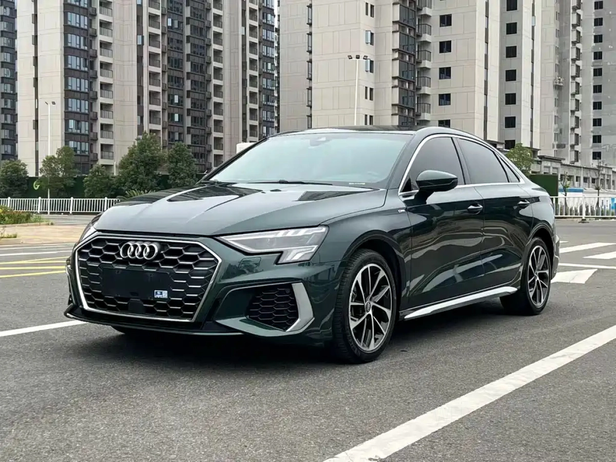 AUDI A3  2022