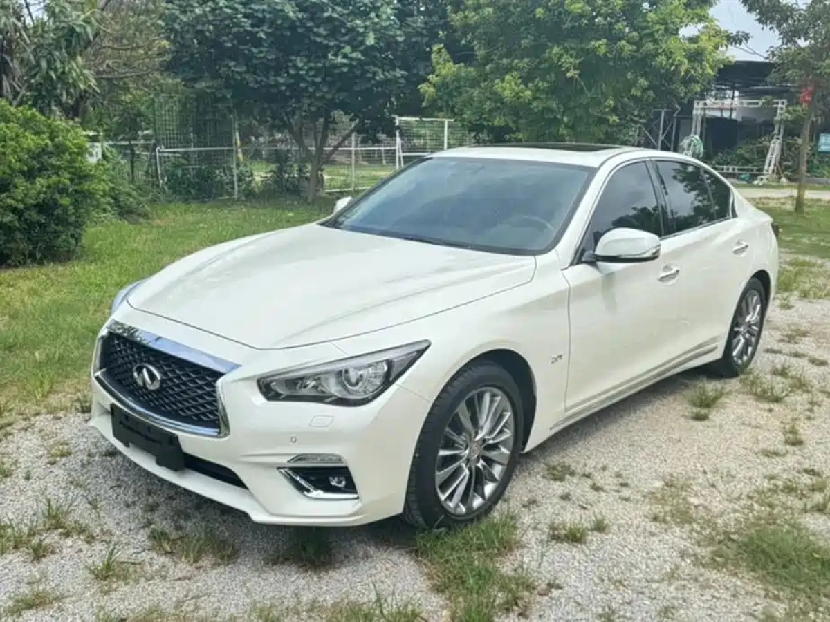 INFINITI Q50L