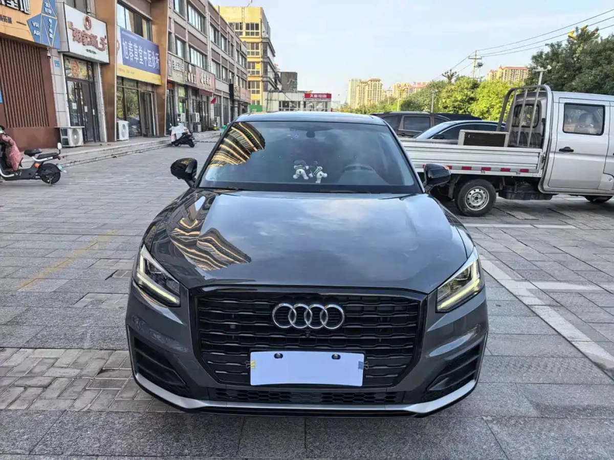 AUDI Q2L