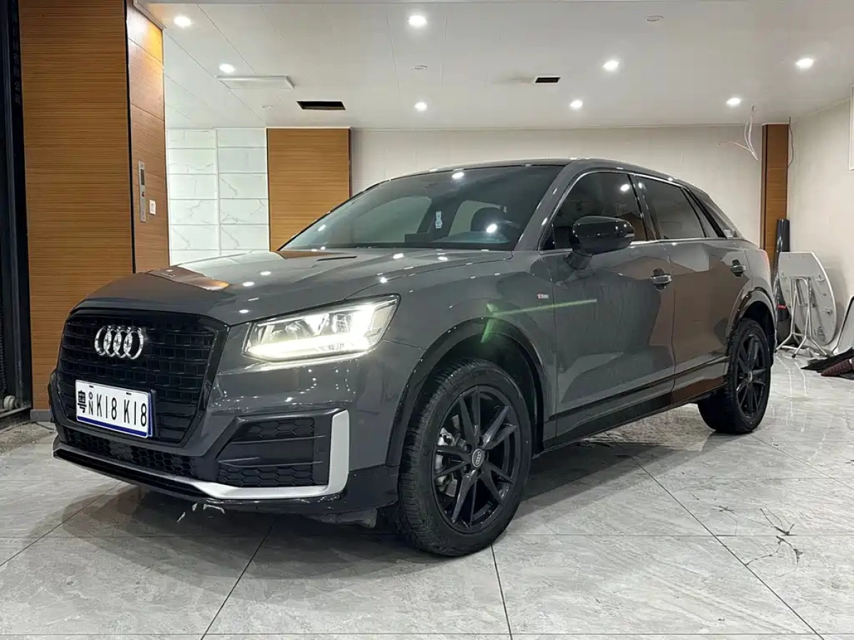 AUDI Q2L