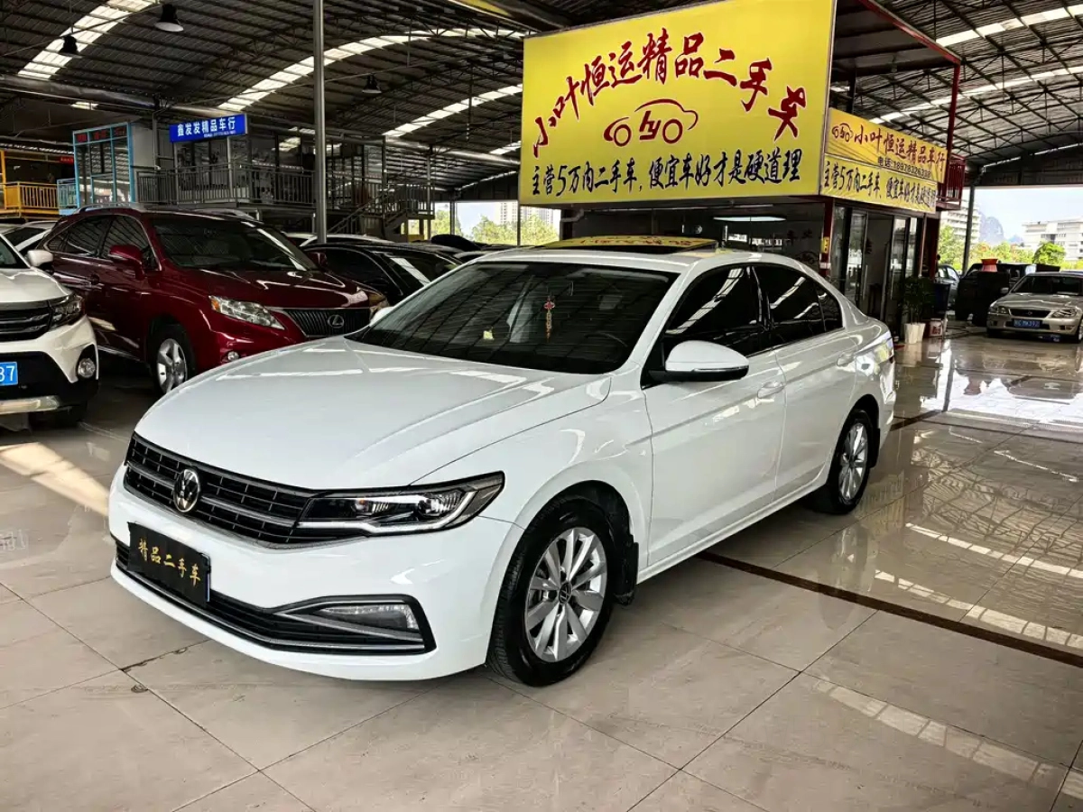 VOLKSWAGEN BORA  2021