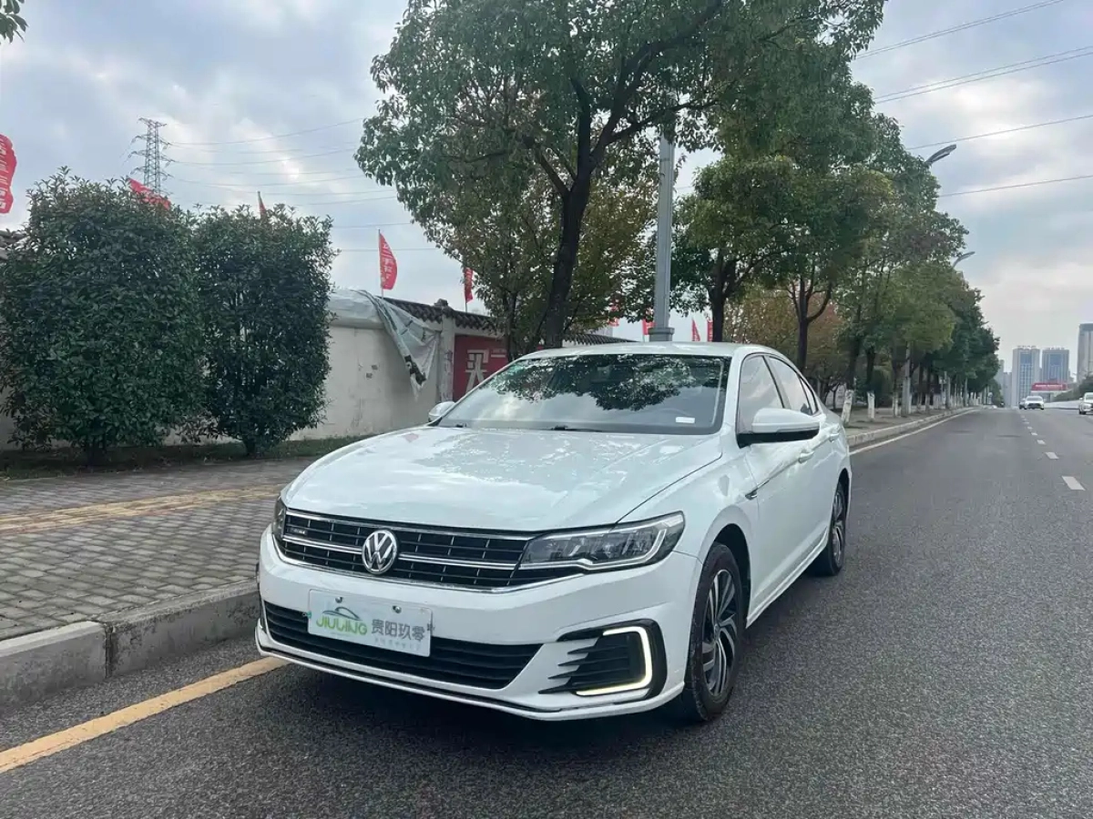 VOLKSWAGEN BORA . E-POWER