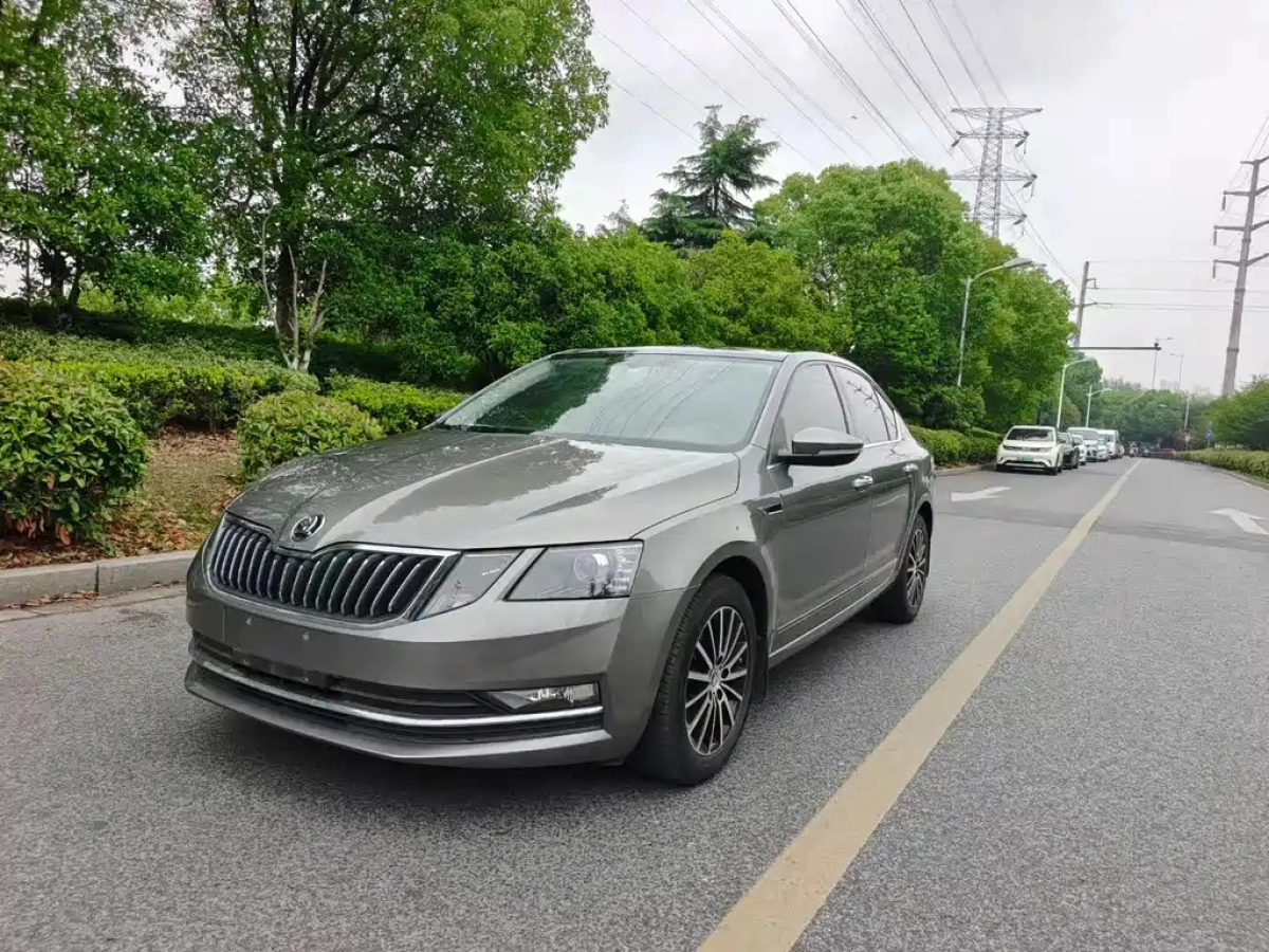 SKODA OCTAVIA