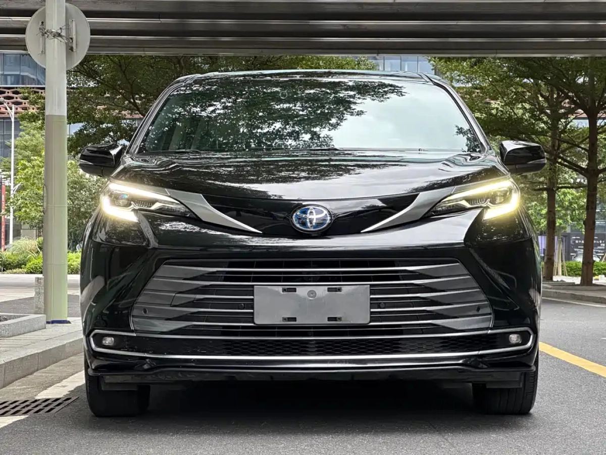 TOYOTA SIENNA SIENNA