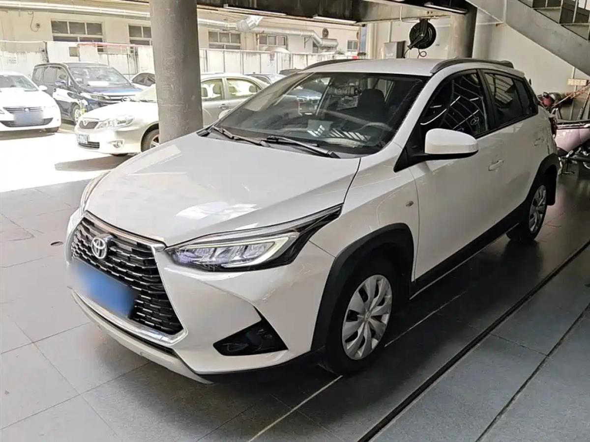 TOYOTA YARIS L DAZZLING  2022