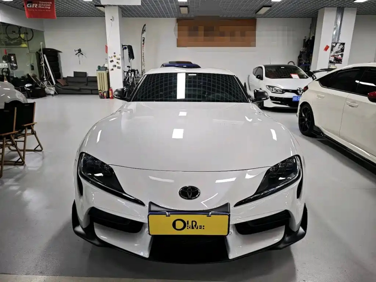TOYOTA SUPRA