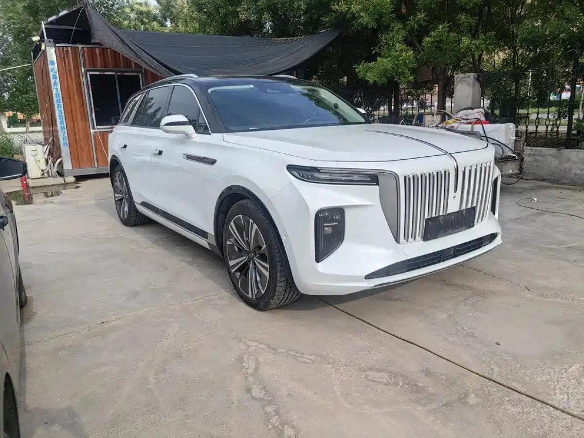 HONGQI E-HS9
