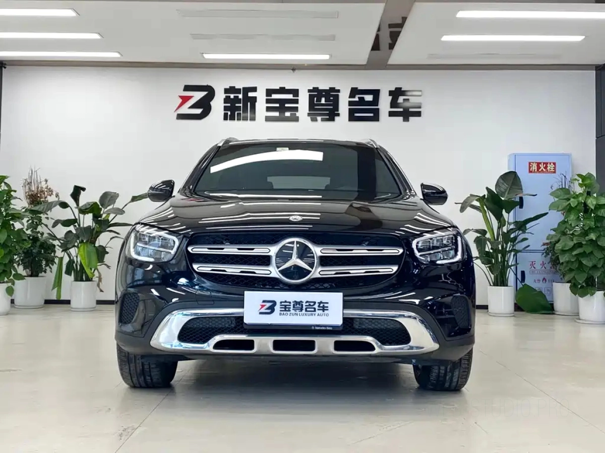 MERCEDES BENZ GLC