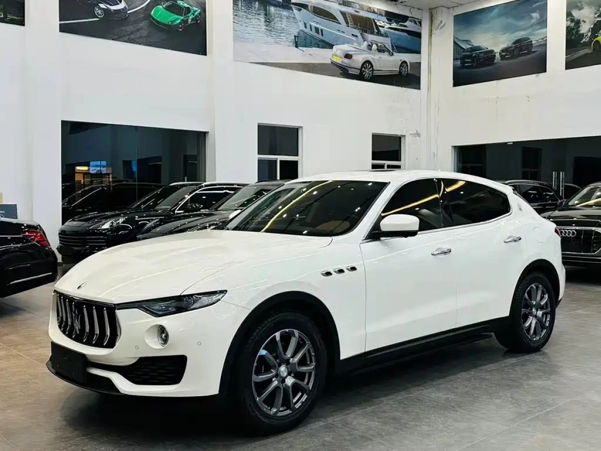 MASERATI LEVANTE
