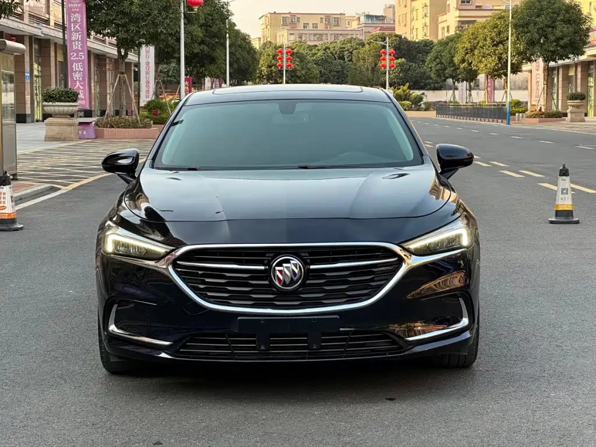 BUICK LACROSSE