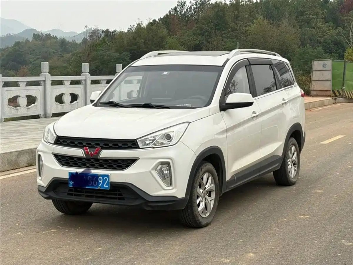 SGMW WULING HONGGUANG S3  2019
