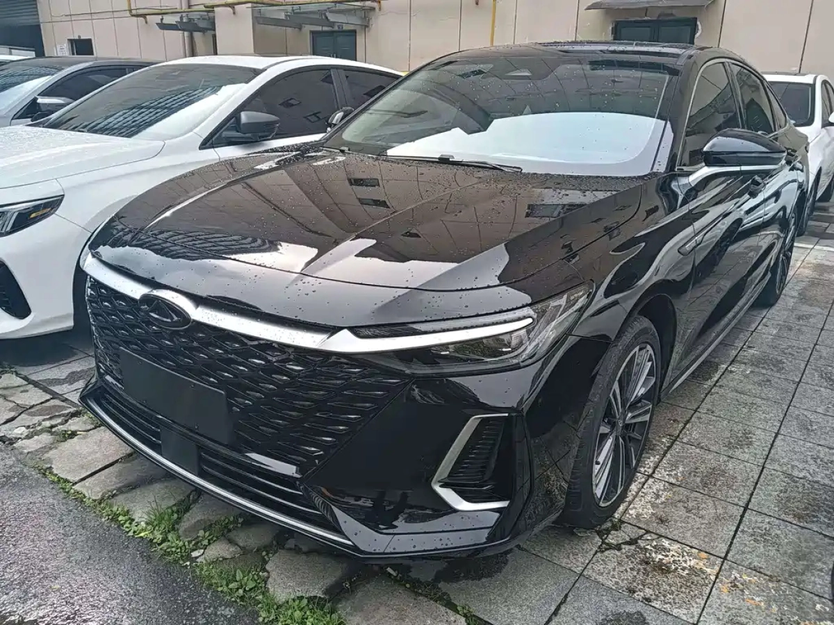 CHERY ARRIZO 8  2024