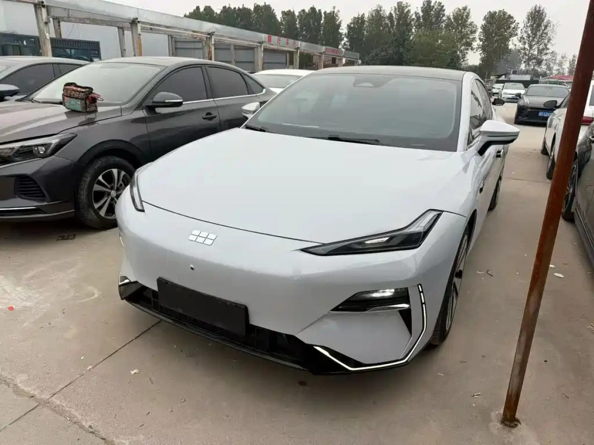 GEELY GALAXY GALAXY E8