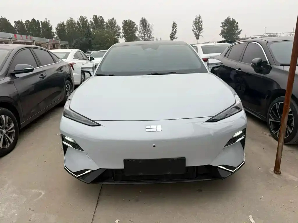 GEELY GALAXY GALAXY E8