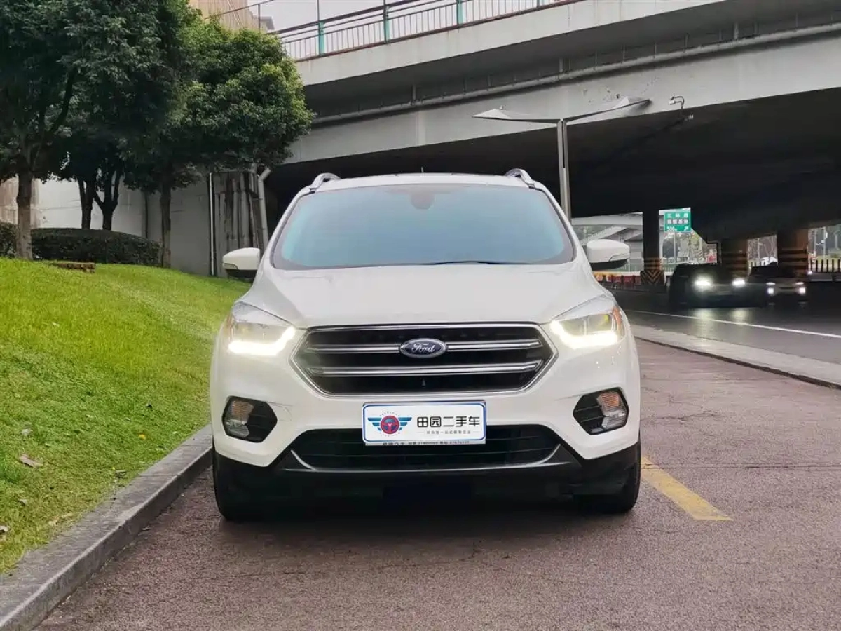FORD ESCAPE