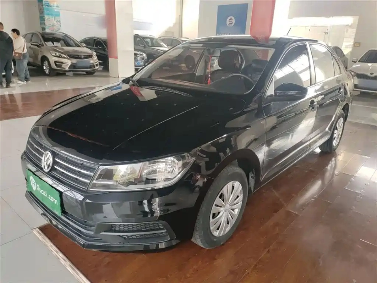 VOLKSWAGEN SANTANA  2022