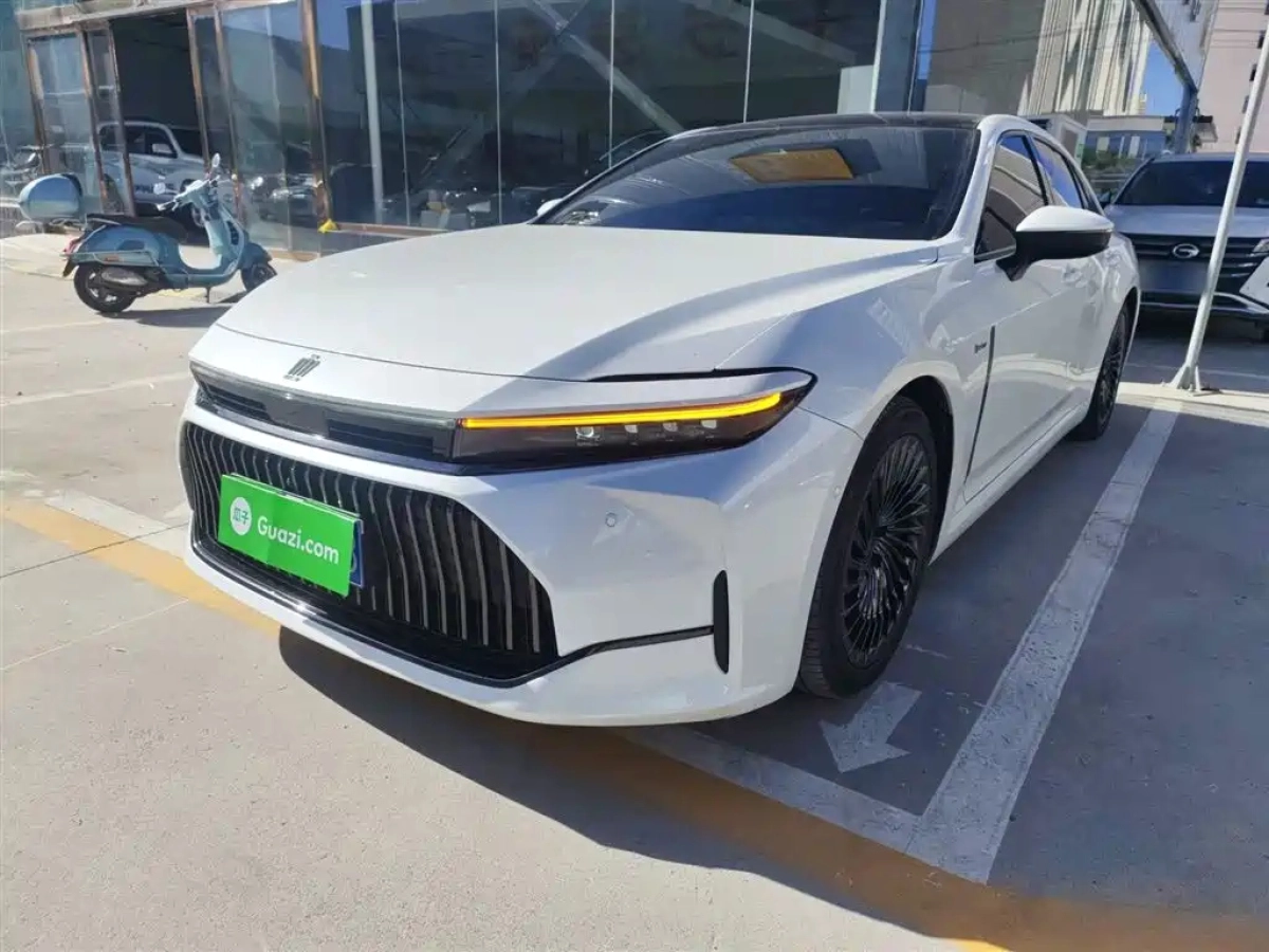 TOYOTA CROWN IMPORT  2024