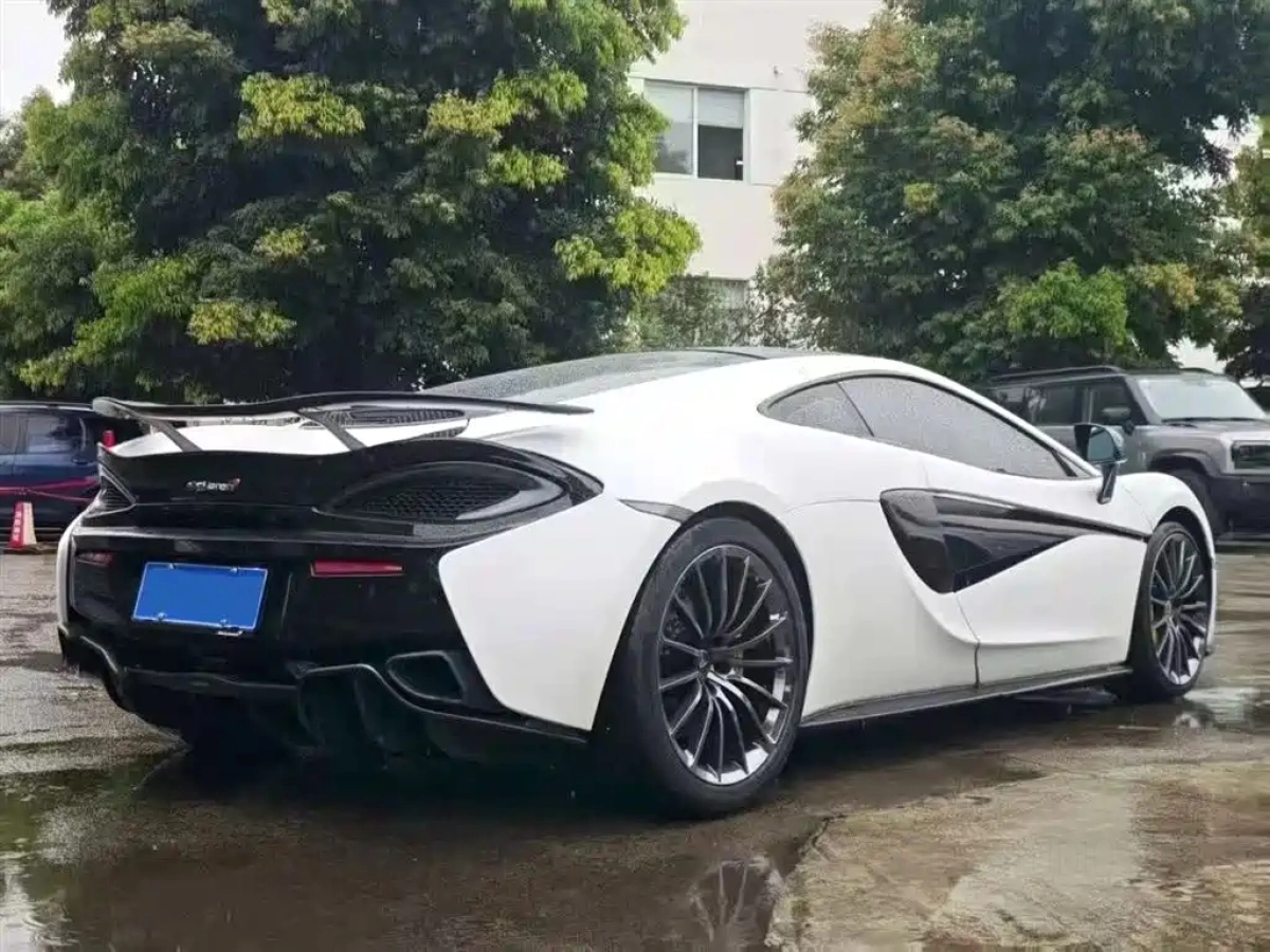 MCLAREN 570