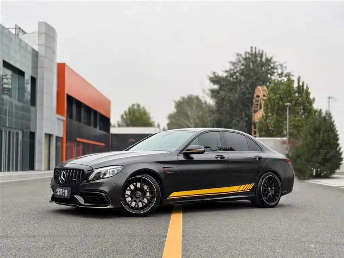 MERCEDES BENZ C-CLASS AMG  2020