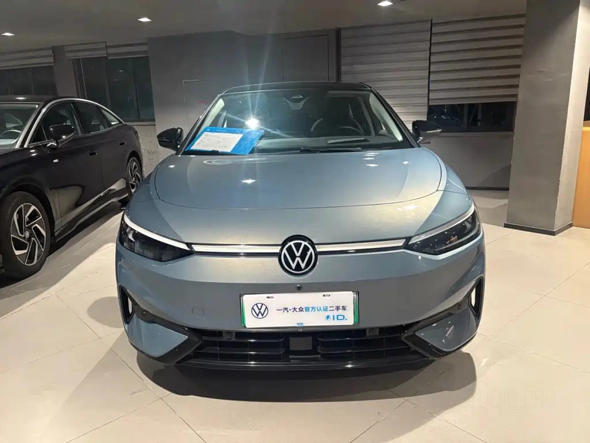 VOLKSWAGEN ID.7 VIZZION