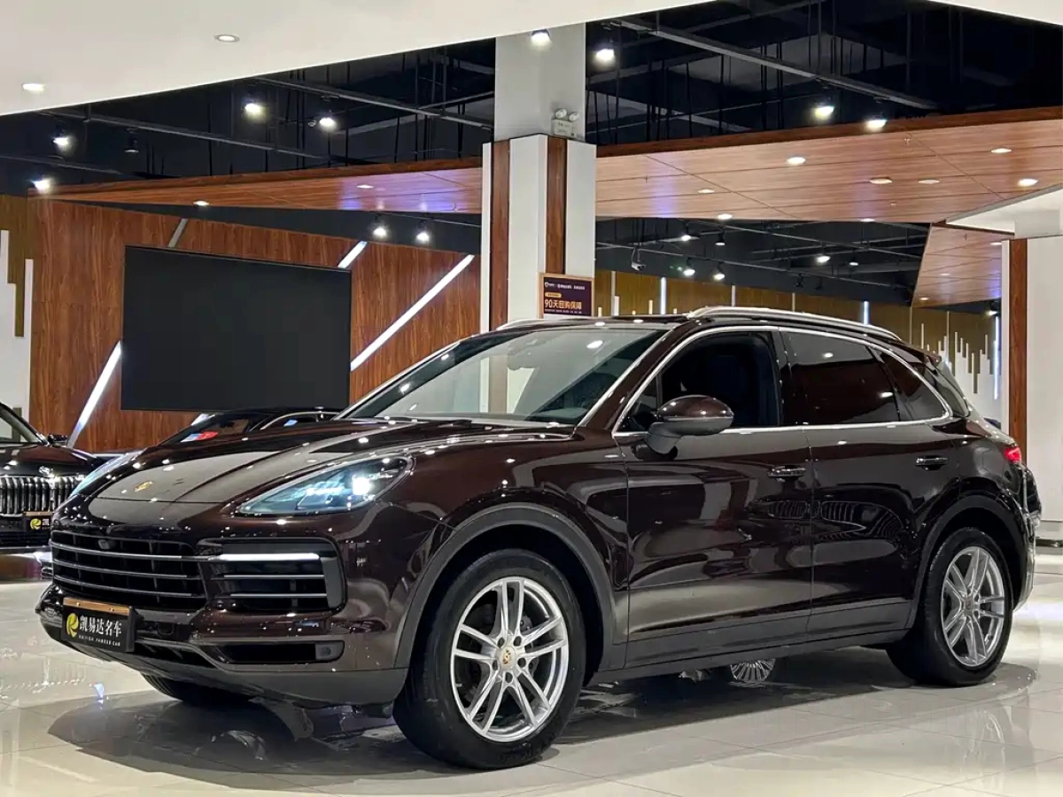 PORSCHE CAYENNE
