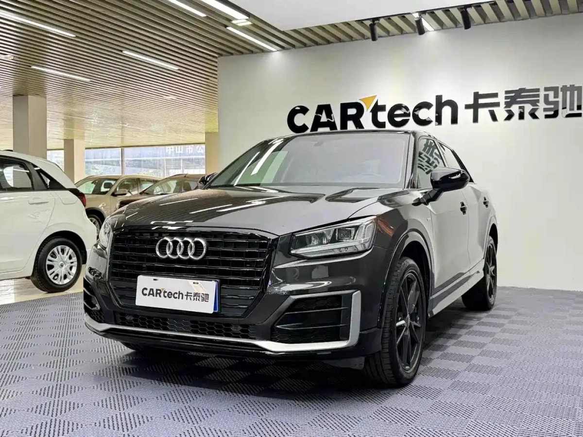 AUDI Q2L