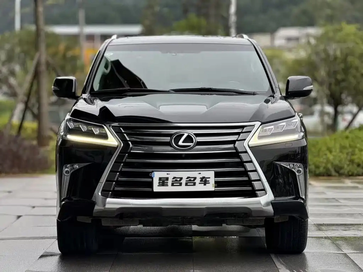 LEXUS LX