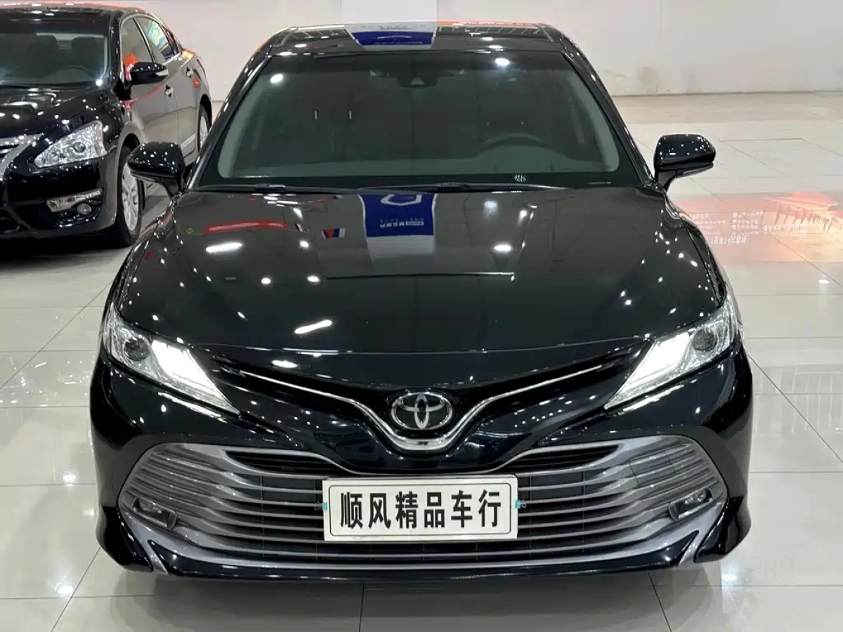 TOYOTA CAMRY