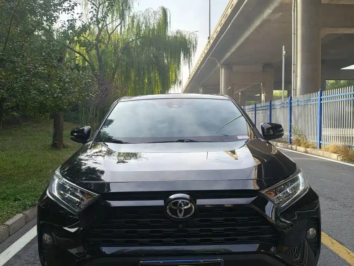 TOYOTA RAV4 RONGFANG