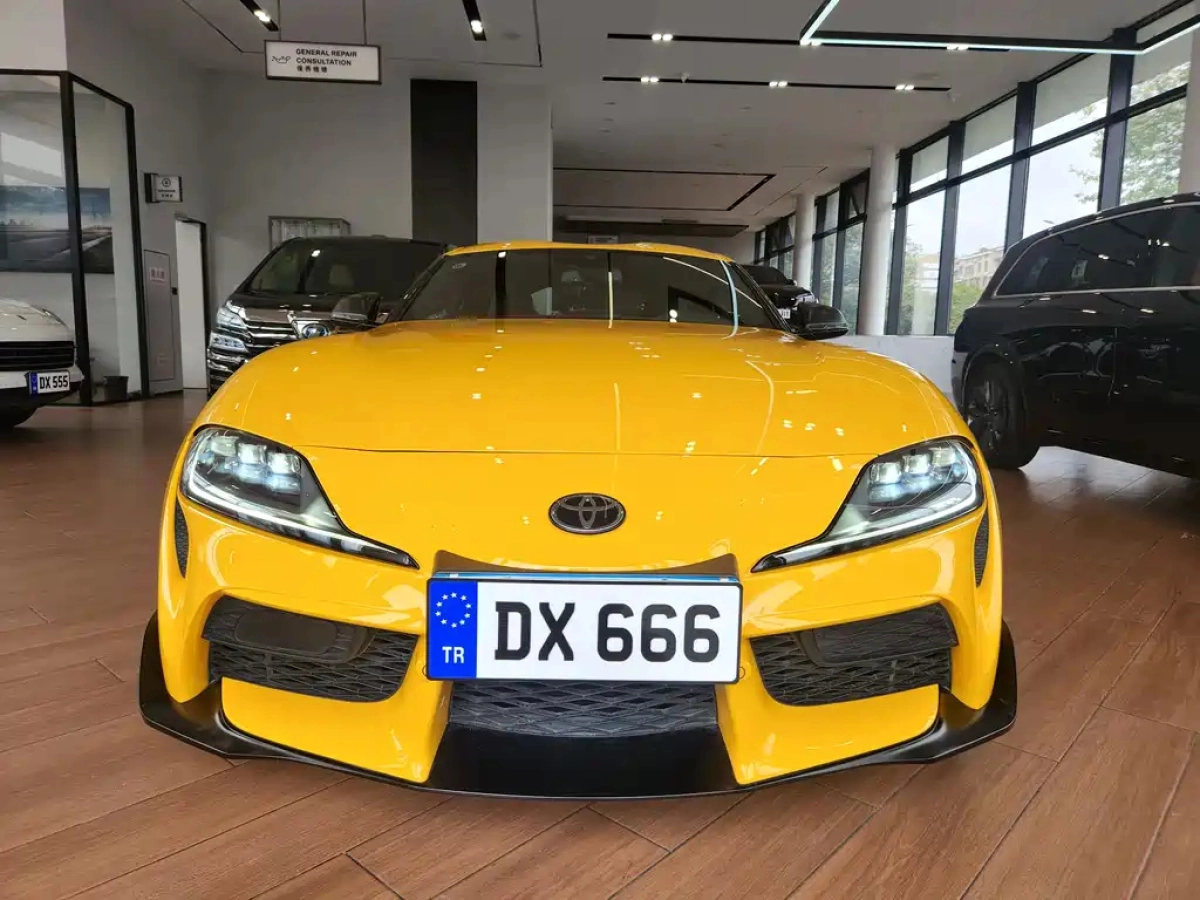 TOYOTA SUPRA