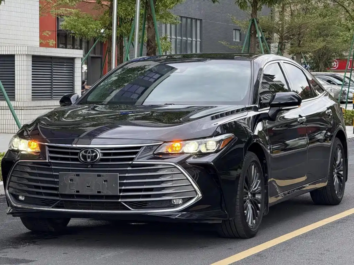 TOYOTA AVALON  2020