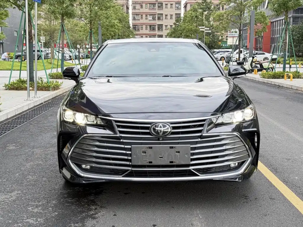 TOYOTA AVALON