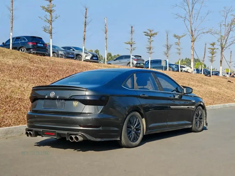 VOLKSWAGEN SAGITAR