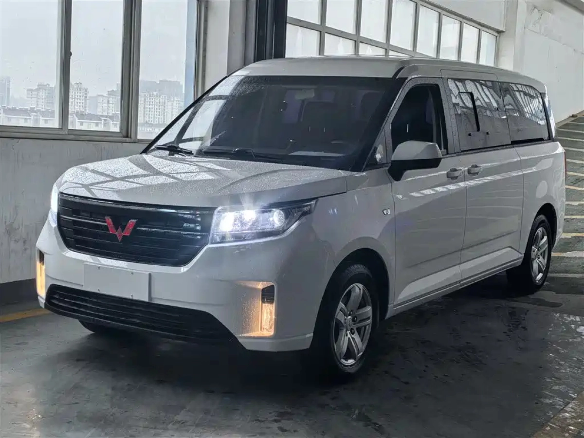SGMW WULING JOURNEY