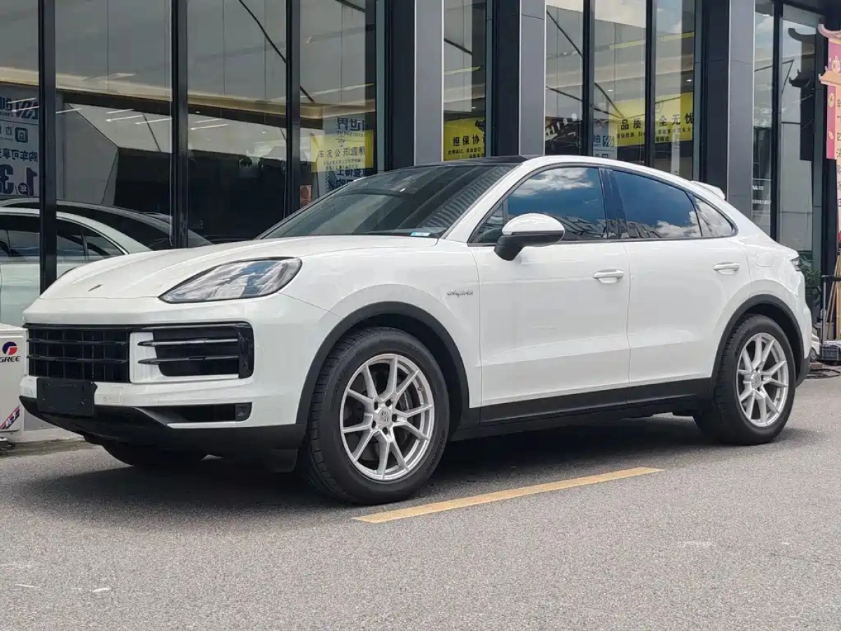 PORSCHE CAYENNE NEW ENERGY  2025