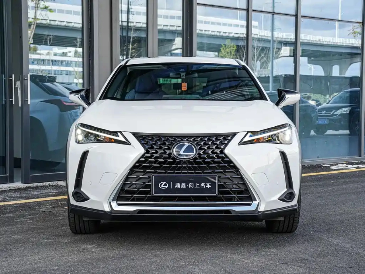 LEXUS UX  2023