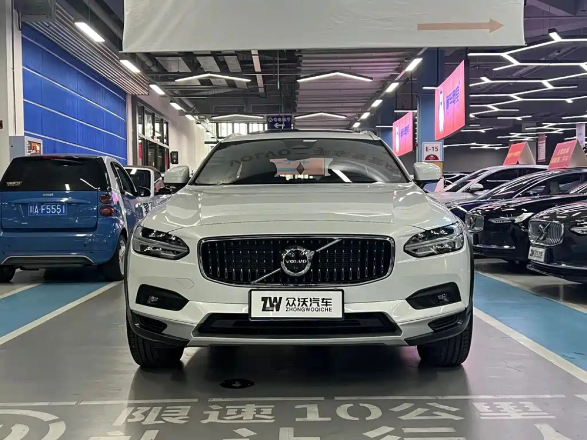 VOLVO V90