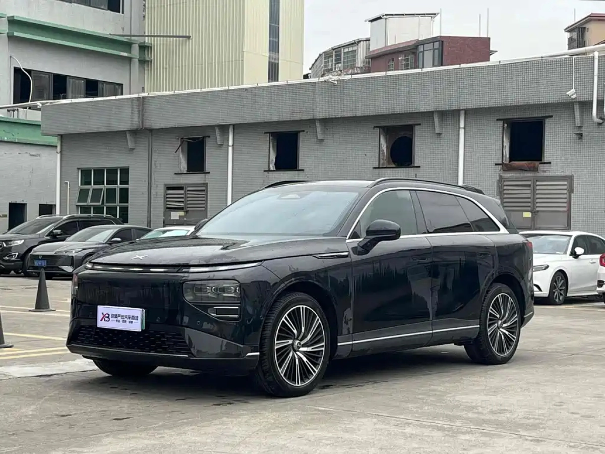 XPENG MOTORS G9  2024